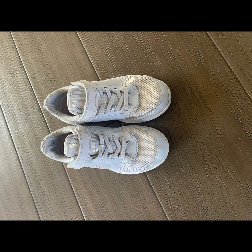 Girls Nike Shoes size 13.5